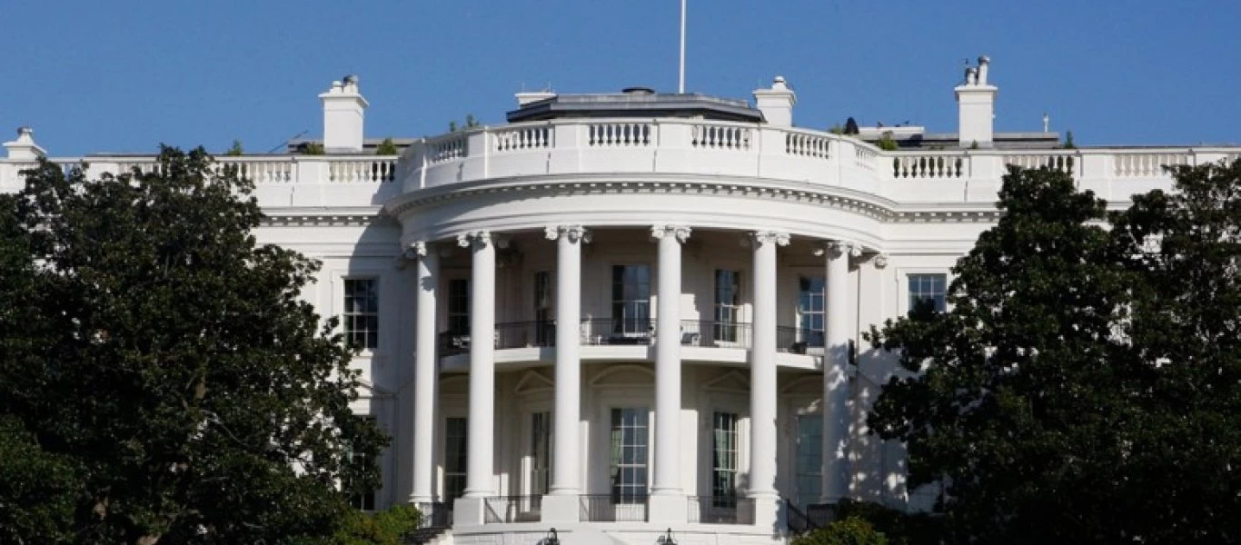 ΗΠΑ: Ο Λευκός Οίκος λέει «όχι» στην χρήση πιστοποιητικού εμβολιασμού